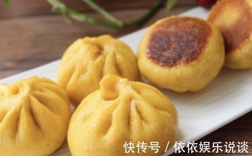 南瓜新吃法,和面不用水,简单易做,比包子松,再做30个不够吃