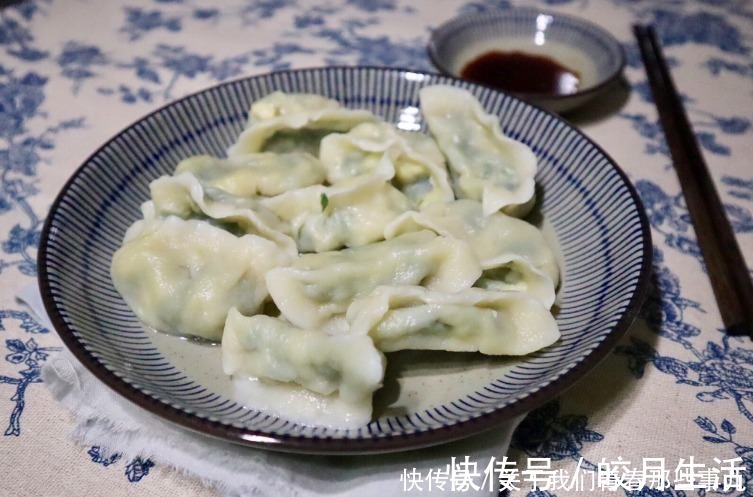 调韭菜馅，直接拌馅是大忌！多做1步，保证韭菜鲜嫩翠绿，不出水