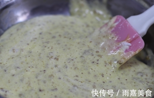 红枣|微波炉如何做蛋糕？教您一招，松软香甜，又快又好吃