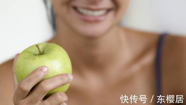 水果|晚上吃蘋果，對身體傷害有多大？吃蘋果4大誤區，為健康早知曉