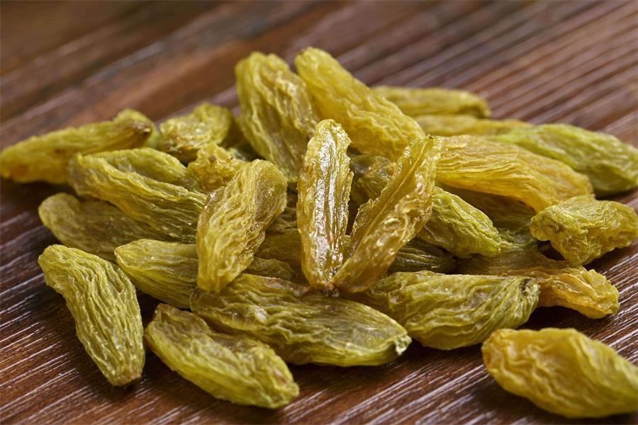 皮肤|女人不想老太快,四种零食换着吃,补充胶原蛋白,做岁月不败女人