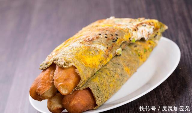 称赞|想吃煎饼果子不用买了,教你简单做法,家里人吃了连连称赞!