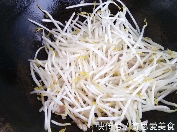 绿豆芽菜|医生不会告诉你,它是“天然酵素”,体重悄悄降,肚腩渐渐消!