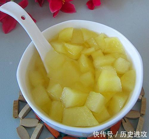 女人|每天坚持吃一个煮熟的苹果,身体悄悄发生了变化,女人不可错过