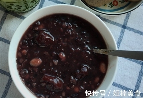 大枣|红枣和它煮，是穷人的“造血库”，补血又暖宫，上班族也能做！