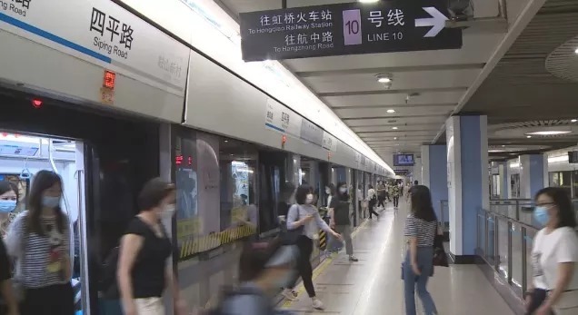 杨女士|看看那些土豪乘客失而复得的珠宝首饰