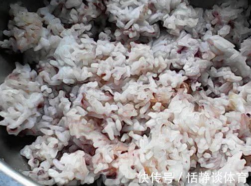 米饭|米饭二次加热致癌，营养学家忠告：不该隔夜吃的是其他几种食物