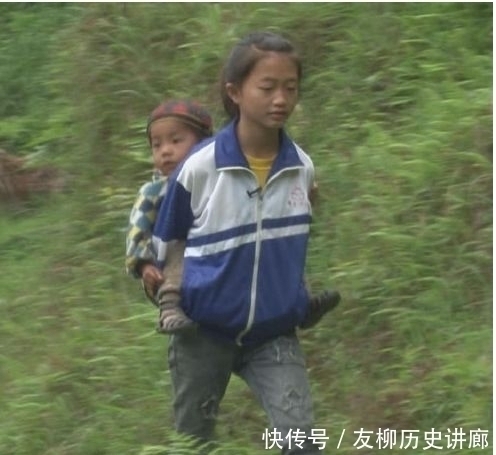 变形计“神仙妹妹”:高中辍学为父治病,今成网红浓妆艳抹认不出