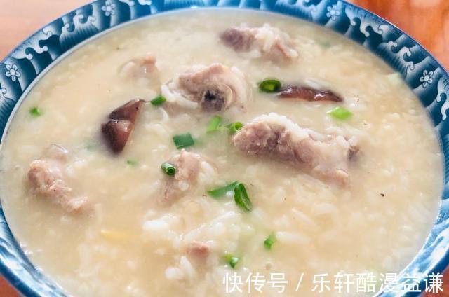 砂锅|广东人特色生滚粥，煲了20几年的做法，嫩滑鲜美，连锅底都不剩