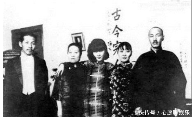 蒋介石|在结拜大哥蒋介石的追悼会上,张学良送16字挽联,然而众人看后大为惊诧