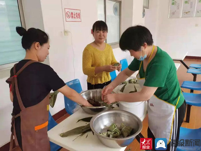 传统节日|泰山区省庄镇：端午节粽香飘 敬老院里爱意浓