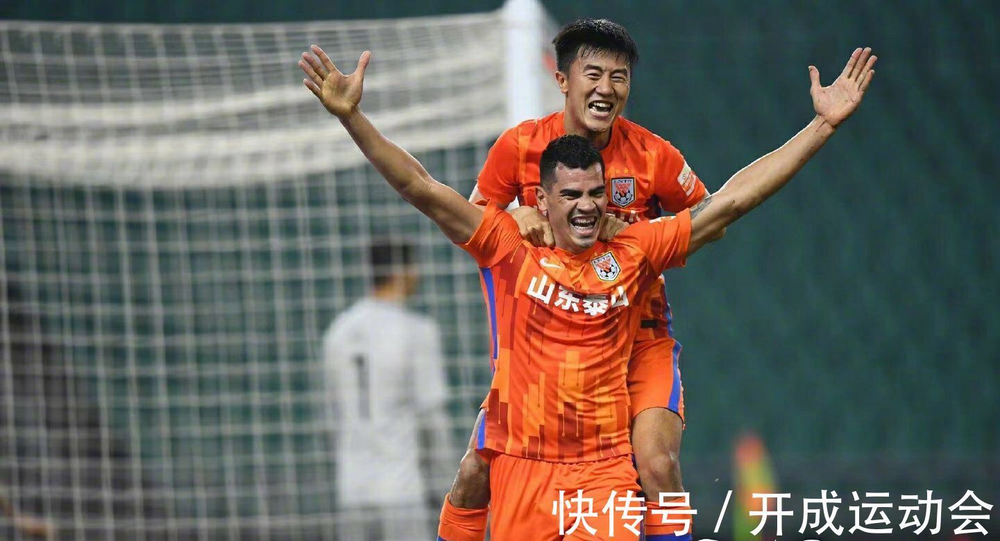山东泰山队|国安2-2,晋鹏翔无厘头红牌套餐,球迷声讨李明,喊比利奇下课