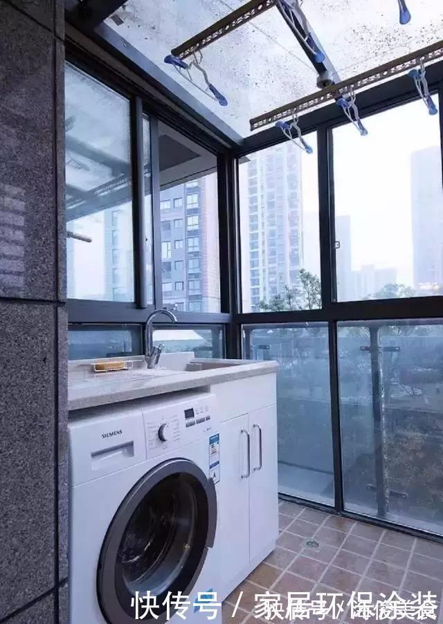 卫生间|别蹲在卫生间洗衣服了，多累呀，在阳台做个池子很好用！
