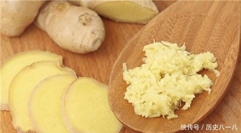 还在煞费苦心的祛斑？厨房便宜的它涂脸，让你的斑点无影无踪