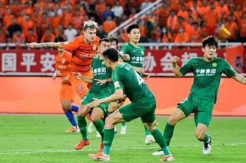 足球报|上港正式做出决定!莱科连收喜讯,鲁能国安这回麻烦大了