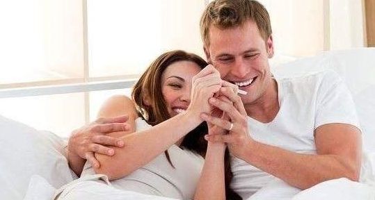 女人排卵期过后,看到内裤上有这个暗号,多半是成功怀孕了