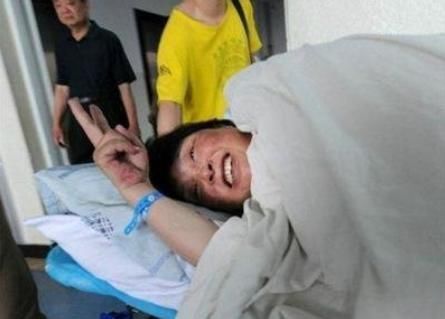 回家|儿子工作后很少回家,50岁妈妈一气之下生了二胎,结果有苦说不出