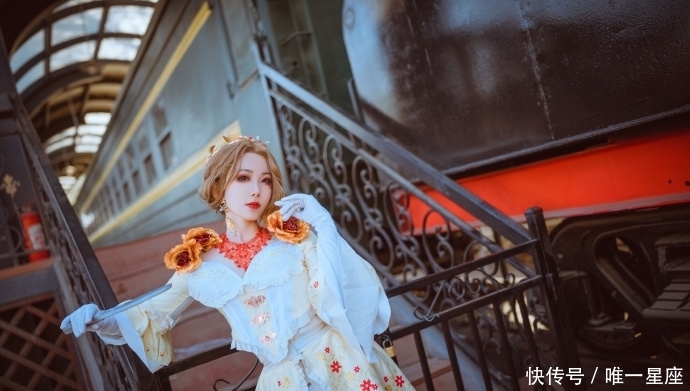 cospl《第五人格》红夫人cos，魅力怡人，气质出众美到心坎里