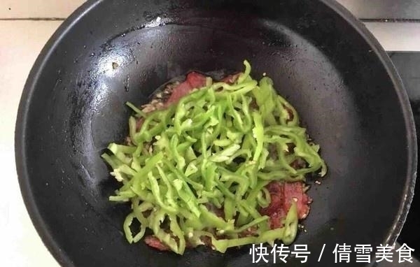 大厨老爸这样做腊肠,又香又入味,比猪肉好吃多了,两天不吃准馋