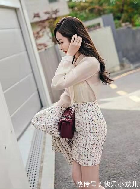 毛呢 时尚小香风,秋冬季高级穿搭,毛呢西服搭配气质半身裙