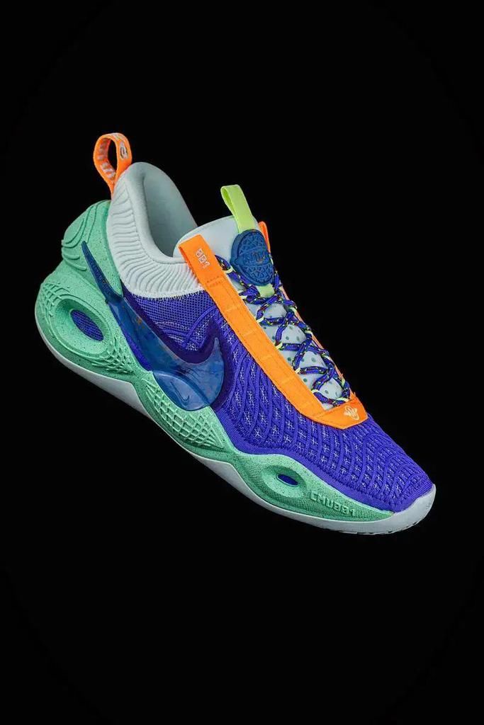 HD 16 + KD 13？Nike 这双垃圾鞋要封神？