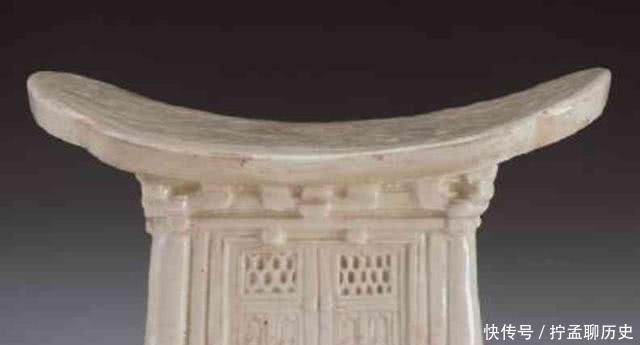 电视剧|皇帝贵妃用的瓷枕,硬邦邦舒服吗电视剧这么演,老祖宗说犯大忌