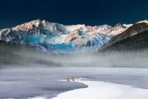 2021年，我们的第一站旅游去哪里？邂逅“蜀山之王”美景