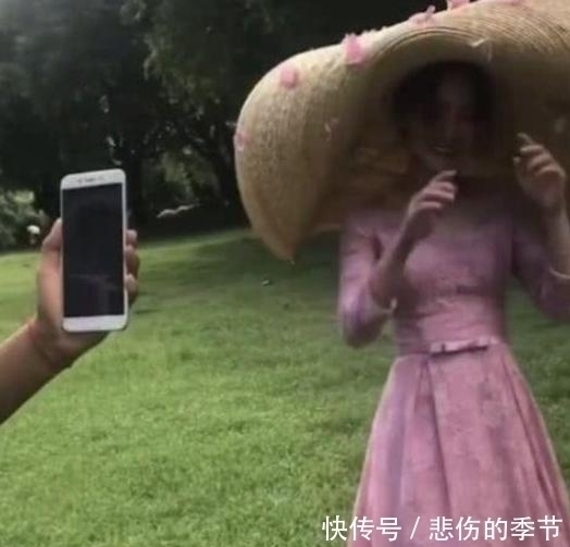 成片|新娘戴巨大草帽拍婚纱照，看着很土气，成片却意外拍出了高级感