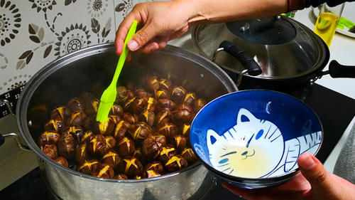 板栗锅里蒸一蒸，作用拿钱买不到，奶奶偷教妙招，可惜懂的人不多