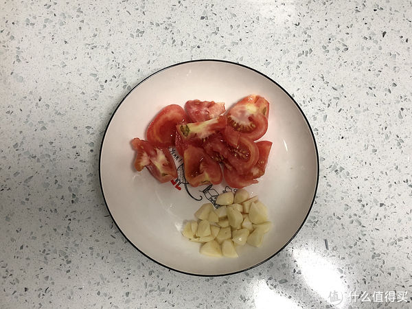 红烧肉|做红烧茄子，不要直接下锅炸，这样做，茄子外焦里嫩还不吸油