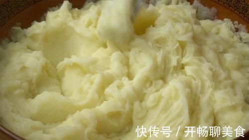 想吃薯片不要买了,用4个土豆做一锅,20秒出锅,放一个星期还脆