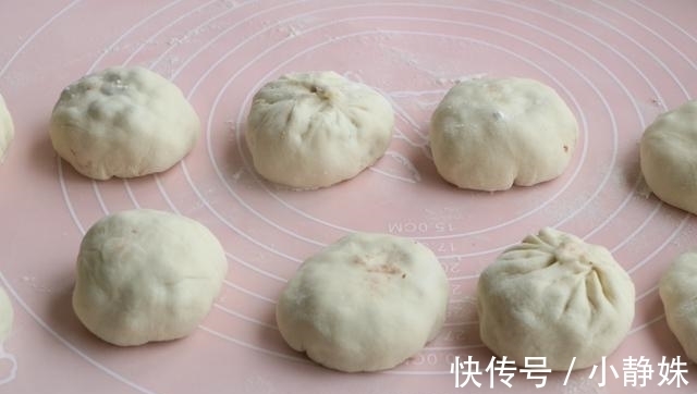 红豆卷|早餐比包子简单,比馒头好吃,两手一卷,出锅孩子一口气吃3个