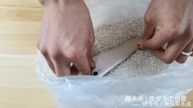 吸水性|大米原来还有这些妙用，解决了生活烦恼，真实用学学吧！