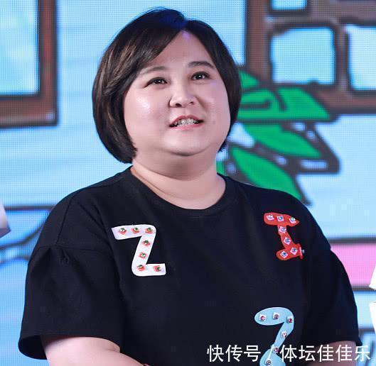 女人脸型分5种,鹅蛋脸是完美脸,圆脸很可爱,大饼脸影响颜值