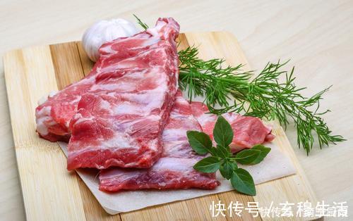 买排骨时,挑肉多的还是肉少的好?肉贩子不小心说漏嘴,别乱买了