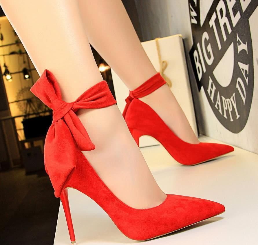 惊艳的红色尖头高跟鞋, 作为婚鞋很不错! 唯美动人