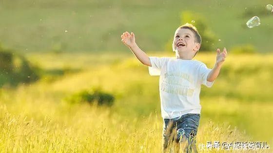 女儿|把一个女儿“养残”有多容易？父母引以为傲的鼓励，对娃却是毒药