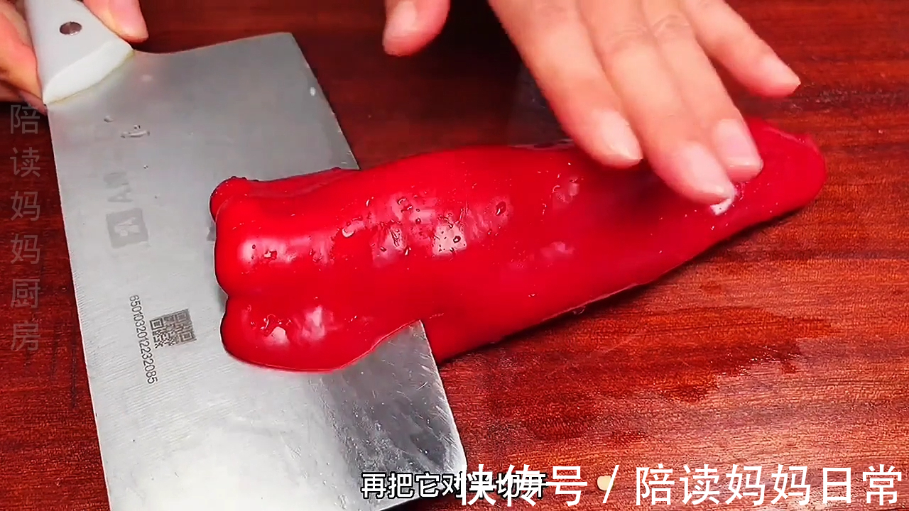 炒蒜苔时切记不要直接下锅炒,多加2步脆嫩入味营养又下饭 ,超赞