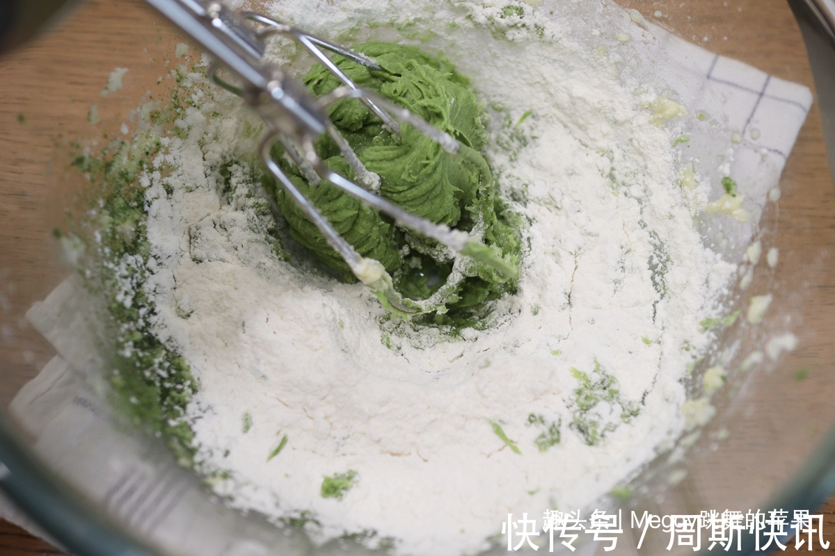 抹茶粉|超好吃的墨西哥抹茶红豆包,自己做的实惠又踏实,早餐吃倍儿美