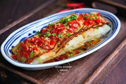 12道新年素菜，好吃还好看，年夜饭端上桌，比大鱼大肉更早光盘