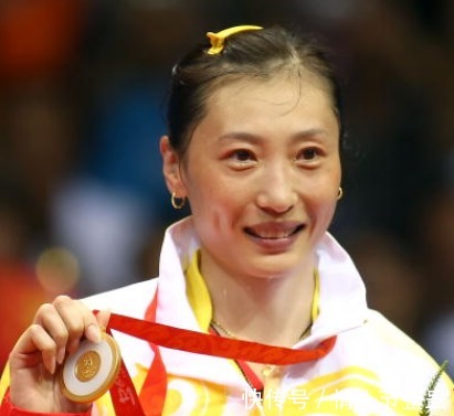 丈夫|她曾是被丈夫抛弃的奥运冠军,如今独自抚养女儿,前夫已再婚生子