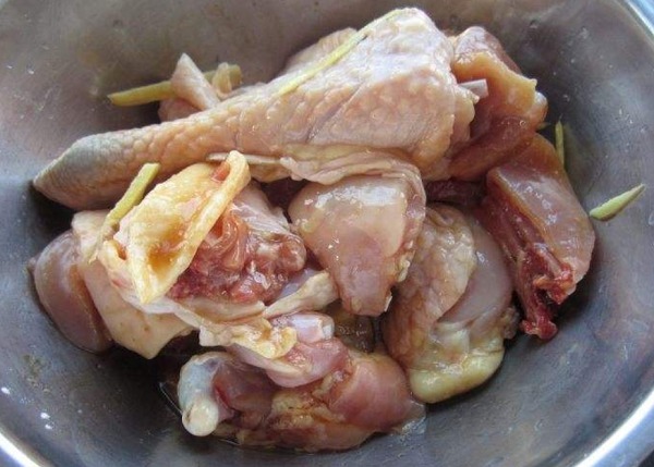 饭菜|香菇的黄金搭档,冬季多吃,简单蒸一蒸,饭菜不怕凉