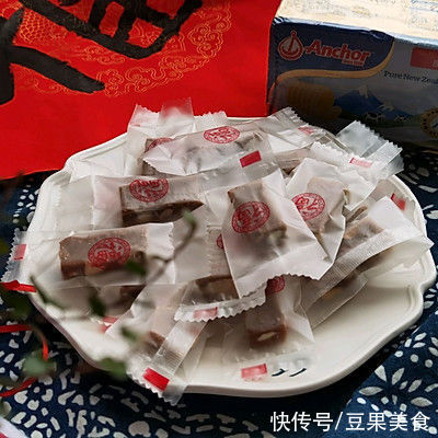 太妃糖|#一口新年味，全家享佳味# 海盐杏仁太妃糖（红糖）