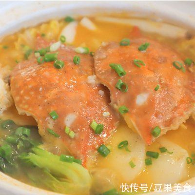 降温天一定要喝碗热乎乎的「梭子蟹年糕汤」，啊啊啊鲜到掉眉毛