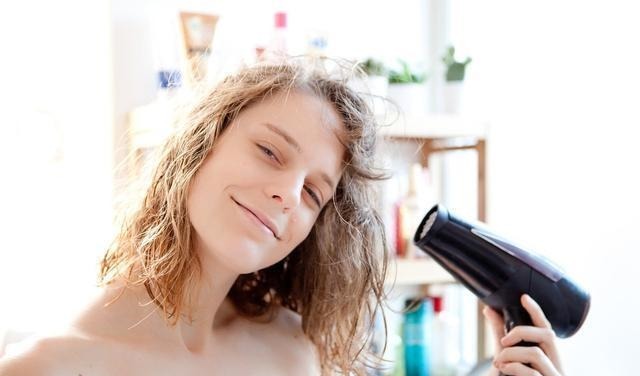 禁忌|洗头是“姨妈期”禁忌?妇科专家:8件事真的不能在经期做