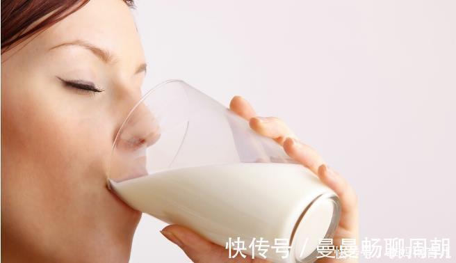 益处|坚持每天一杯牛奶,会给身体带来什么?3个益处要了解,营养健康