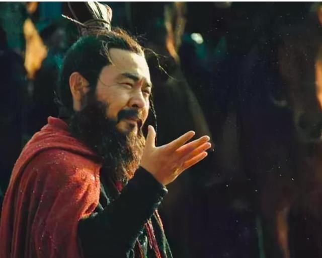 诚心|曹操诚心帮助刘备脱险，他为何恩将仇报密谋刺杀曹操?