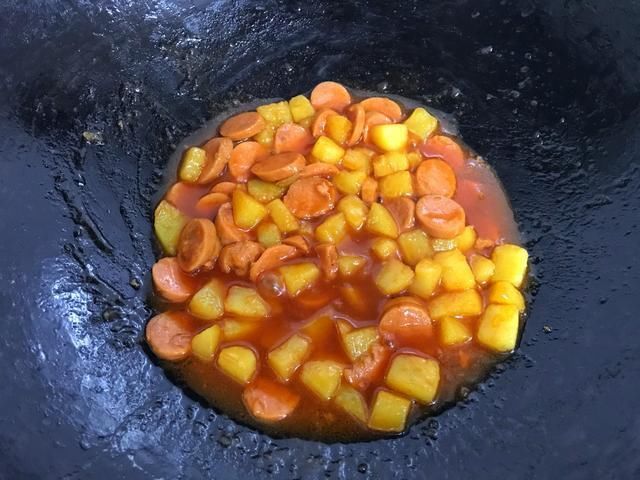 食欲|天热没食欲，试试米饭这做法，酸甜开胃比蛋炒饭好吃，出锅太香了