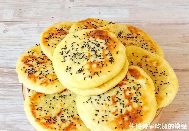 全程|外婆30年的烙饼诀窍,全程详细教你,烙出的饼柔润不发硬,超好吃