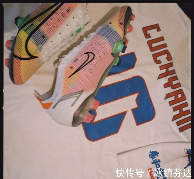 美图|足球鞋美图天天看!外貌鞋会 2021/7/21